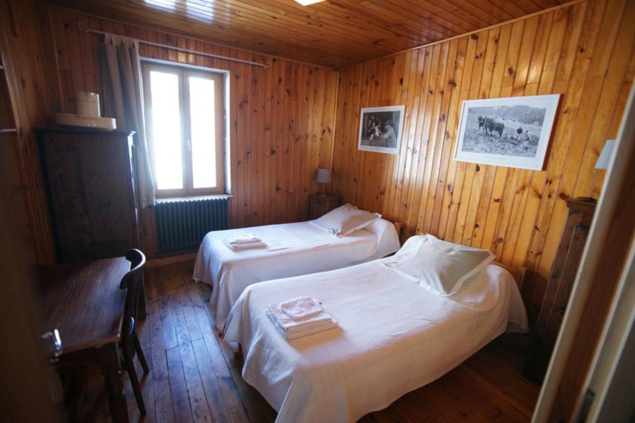 Chez Jean Pierre - Bedroom In A 17Th Century House - N 4 Villar-dʼArène Екстериор снимка
